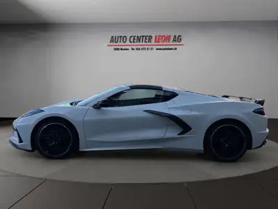 Chevrolet Corvette C8 Convertible Stingray 3LT — Cabriolet sportif américain 483 ch, sans accidents — rear view