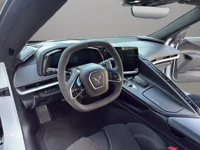 Chevrolet Corvette C8 Convertible Stingray 3LT — Cabriolet sportif américain 483 ch, sans accidents — Thumbnail 10