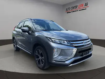 Mitsubishi Eclipse Cross 1.5 T-Mivec Style 4WD — SUV compact polyvalent, 4x4 intégral et caméra — Thumbnail 8