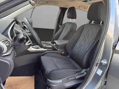 Mitsubishi Eclipse Cross 1.5 T-Mivec Style 4WD — SUV compact polyvalent, 4x4 intégral et caméra — Thumbnail 9