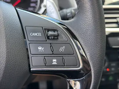 Mitsubishi Eclipse Cross 1.5 T-Mivec Style 4WD — SUV compact polyvalent, 4x4 intégral et caméra — Thumbnail 25