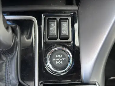 Mitsubishi Eclipse Cross 1.5 T-Mivec Style 4WD — SUV compact polyvalent, 4x4 intégral et caméra — Thumbnail 28
