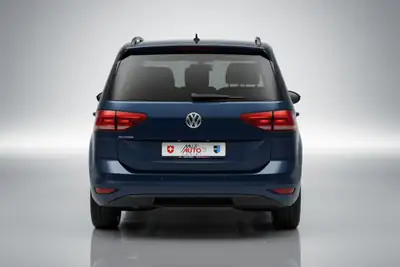 VW Touran 1.6 TDI BlueMotion — Monospace familial économique et fiable — Innenraum
