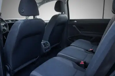 VW Touran 1.6 TDI BlueMotion — Monospace familial économique et fiable — Miniatur 10
