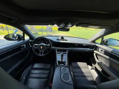 Porsche Panamera Turbo Sport Turismo PDK — 549 ch, Garantie Porsche Approved, Équipements Premium — tableau de bord