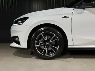 Skoda Fabia 1.0 TSI Monte Carlo — Citadine dynamique, garantie 5 ans, très peu kilométrée — Thumbnail 29