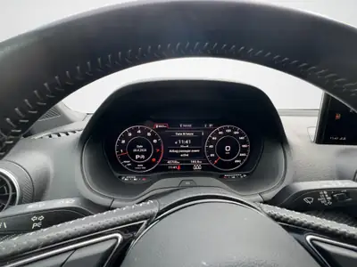 Audi Q2 1.5 35 TFSI Sport S-Tronic — SUV compact dynamique, 40'700 km seulement — Miniature 11