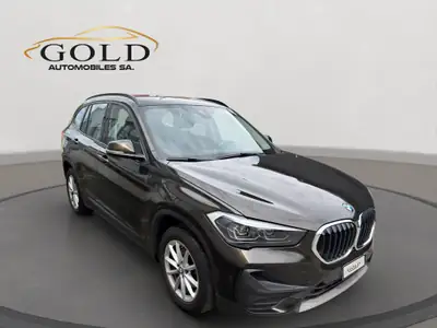 BMW X1 xDrive 18d Essential Edition — SUV compact diesel, un seul propriétaire, expertise complète — Thumbnail 9