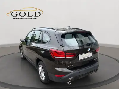 BMW X1 xDrive 18d Essential Edition — SUV compact diesel, un seul propriétaire, expertise complète — Thumbnail 10