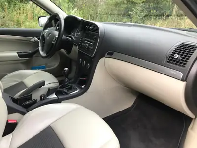SAAB 9-3 2.0T Vector — Break sportif Hirsh Performance, 210 ch dynamiques — Detail