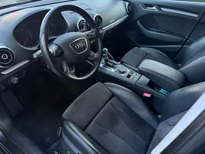 Audi A3 Sportback 1.8 TFSI Ambiente — Quattro dynamique, entretien soigné — Seitenansicht