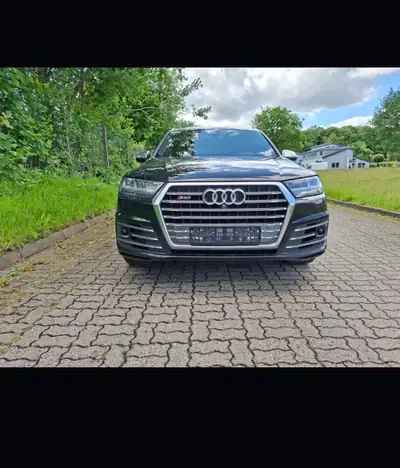 Audi SQ7 4.0 TDI Quattro — SUV premium diesel, 435 ch et équipement maximal — exterior view