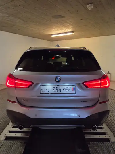 BMW X1 xDrive 20d M Sport — SUV compact diesel performant, 85 000 km, équipé — Miniatur 8