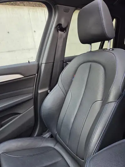 BMW X1 xDrive 20d M Sport — SUV compact diesel performant, 85 000 km, équipé — Miniatur 11