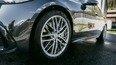 Mercedes-Benz C 43 AMG — Break sportif hybride 408 ch, 43 000 km seulement — détail
