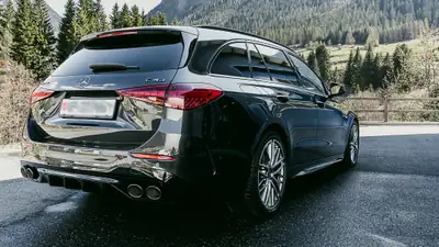 Mercedes-Benz C 43 AMG — Break sportif hybride 408 ch, 43 000 km seulement — Miniature 7