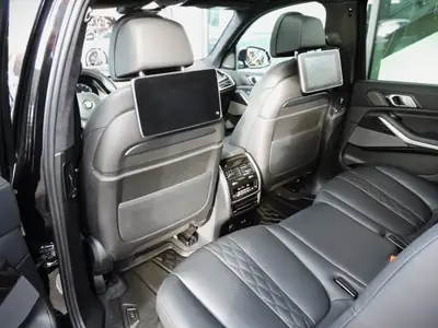 BMW X7 M50i — SUV premium 7 places, 530 ch et équipements haut de gamme — Thumbnail 8