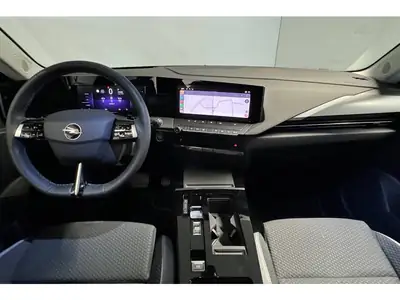 Opel Astra 1.6 PHEV Turbo — Berline hybride rechargeable, 21 700 km seulement — détail