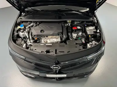 Opel Astra 1.6 PHEV Turbo — Berline hybride rechargeable, 21 700 km seulement — Miniature 16
