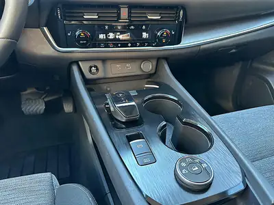 Nissan X-Trail 1.5 VC-T e-Power 4WD — SUV 7 places hybride rechargeable, seulement 20'000 km — Thumbnail 10