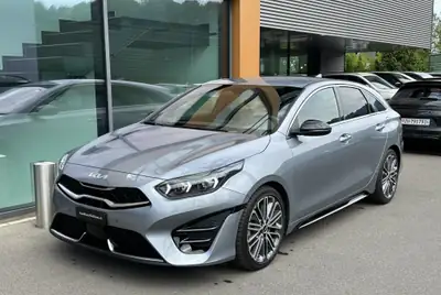 Kia ProCeed 1.5 T-GDi MHEV GT-Line — Break sportif hybride, quasi neuf avec 9 000 km — exterior view