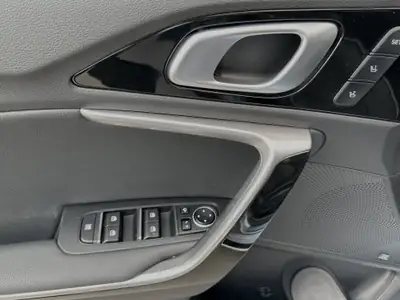 Kia ProCeed 1.5 T-GDi MHEV GT-Line — Break sportif hybride, quasi neuf avec 9 000 km — Thumbnail 16