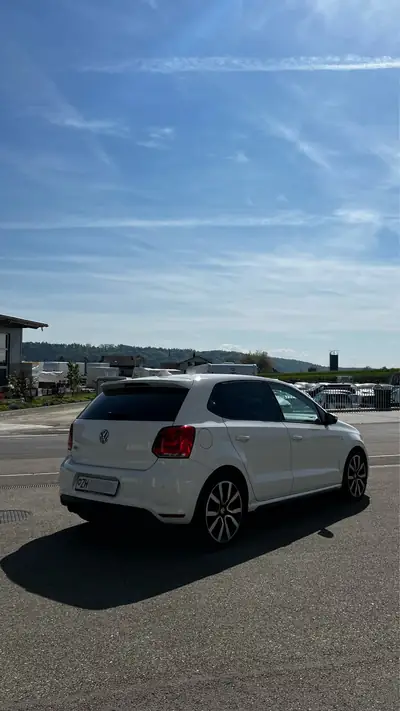 VW Polo 1.4 TSI GTI DSG — Sportive compacte, freins neufs et contrôle technique OK — intérieur