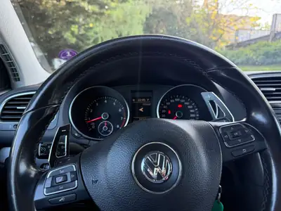 VW Golf 1.4 TSI Comfortline DSG — Compacte sportive, 225'000 km, moteur efficace — Miniature 11