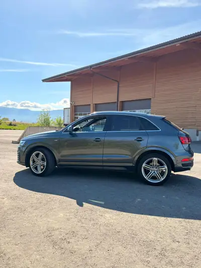 Audi Q3 2.0 TDI Sport Quattro — SUV compact premium, diesel performant et économe — détail