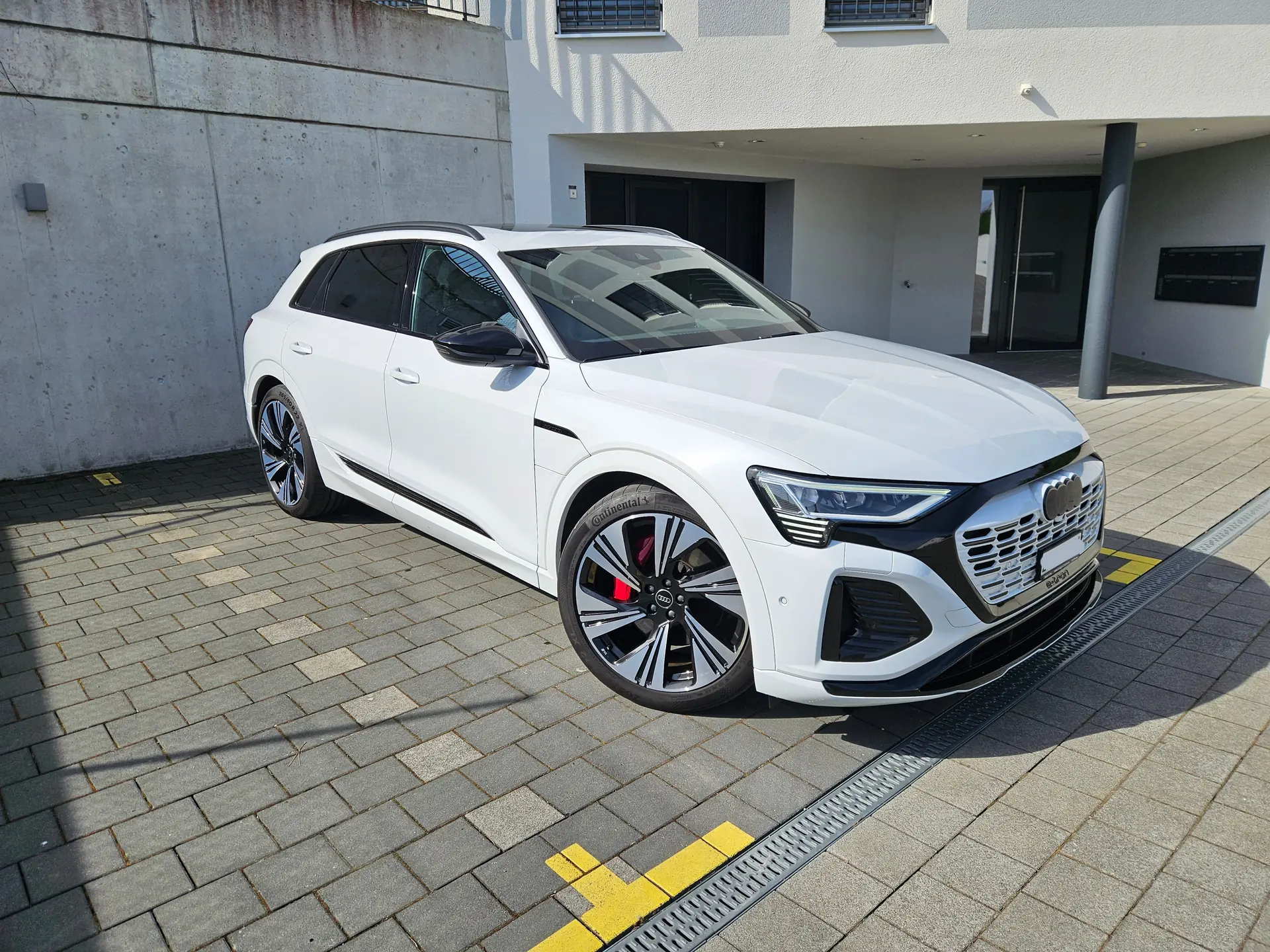 Audi Q8 e-tron 2023 occasion Dielsdorf — 1