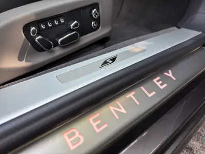 Bentley Continental GTC S 4.0 V8 — Cabriolet de prestige, 550 ch, kilométrage exceptionnel — Thumbnail 24