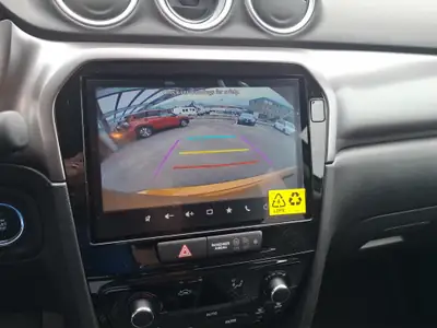 Suzuki Vitara 1.4 T Sakura Hybrid 4x4 — SUV compact hybride, traction intégrale performante — Thumbnail 8