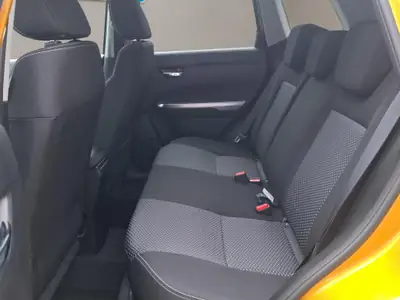 Suzuki Vitara 1.4 T Sakura Hybrid 4x4 — SUV compact hybride, traction intégrale performante — Thumbnail 11