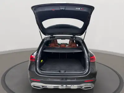Mercedes-Benz GLC 200 Avantgarde 4Matic — SUV hybride léger, 21 500 km, full options — Thumbnail 15