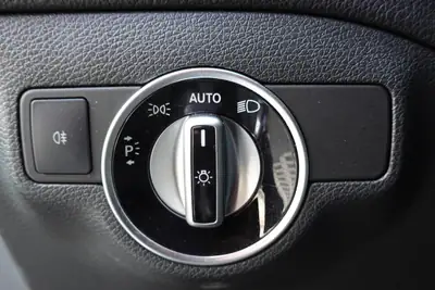 Mercedes-Benz CLA 220 Break — Diesel 177 ch, Pack AMG, Technologie complète — Miniature 15