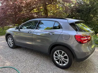Mercedes-Benz GLA 250 4Matic — SUV compact polyvalent, faible kilométrage — intérieur