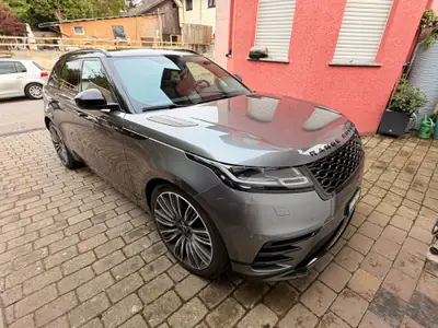 Range Rover Velar R-Dynamic D 300 HSE — SUV premium diesel, 4x4 intégral — côté