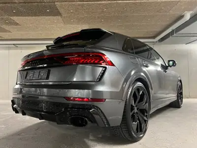 Audi RSQ8 quattro — SUV haute performance 600 ch, garantie jusqu'en 2027 — côté