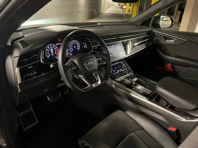 Audi RSQ8 quattro — SUV haute performance 600 ch, garantie jusqu'en 2027 — détail