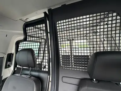 VW Caddy 2.0 TDI 150 — Utilitaire fiable, moteur diesel puissant, sans sinistre — Thumbnail 8