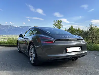 Porsche 718 Cayman S 3.4 — Coupé sportif d'exception, état impeccable et garantie Approved — intérieur