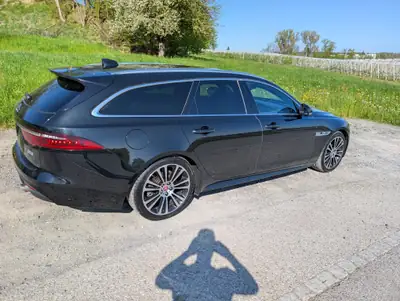 Jaguar XF Sportbrake 2.0D 240 R-Sport AWD — Break sportif, 126'000 km, sans sinistre — tableau de bord