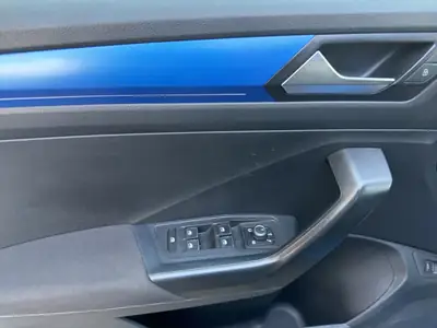 VW T-Roc 1.0 TSI Advance — SUV urbain dynamique, sans accident, équipé — Thumbnail 12