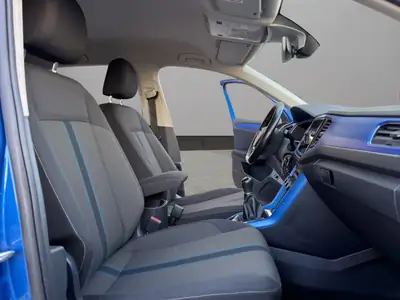 VW T-Roc 1.0 TSI Advance — SUV urbain dynamique, sans accident, équipé — Thumbnail 17