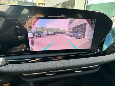 Audi A5 Avant 2.0 TFSI S-Line 2025 — Berline sportive hybride légère, 6 500 km seulement — Thumbnail 18