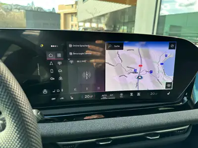 Audi A5 Avant 2.0 TFSI S-Line 2025 — Berline sportive hybride légère, 6 500 km seulement — Thumbnail 19