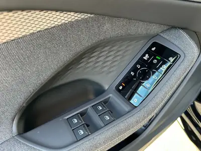 Audi A5 Avant 2.0 TFSI S-Line 2025 — Berline sportive hybride légère, 6 500 km seulement — Thumbnail 22