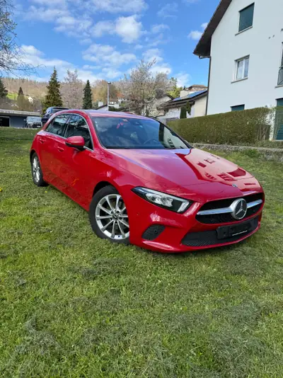 Mercedes-Benz A 200 Progressive — Berline compacte 163 ch, 115'000 km, sans sinistre — vista esterna