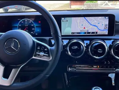 Mercedes-Benz A 200 Progressive — Berline compacte 163 ch, 115'000 km, sans sinistre — Miniatura 13