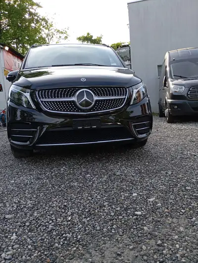 Mercedes-Benz V 300 d Extralang Avantgarde 4Matic — Monospace Premium 8 places, diesel performant — détail